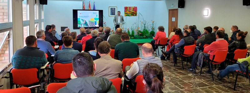 La Comunidad presenta el programa de formación para capacitar como operador agroambiental
